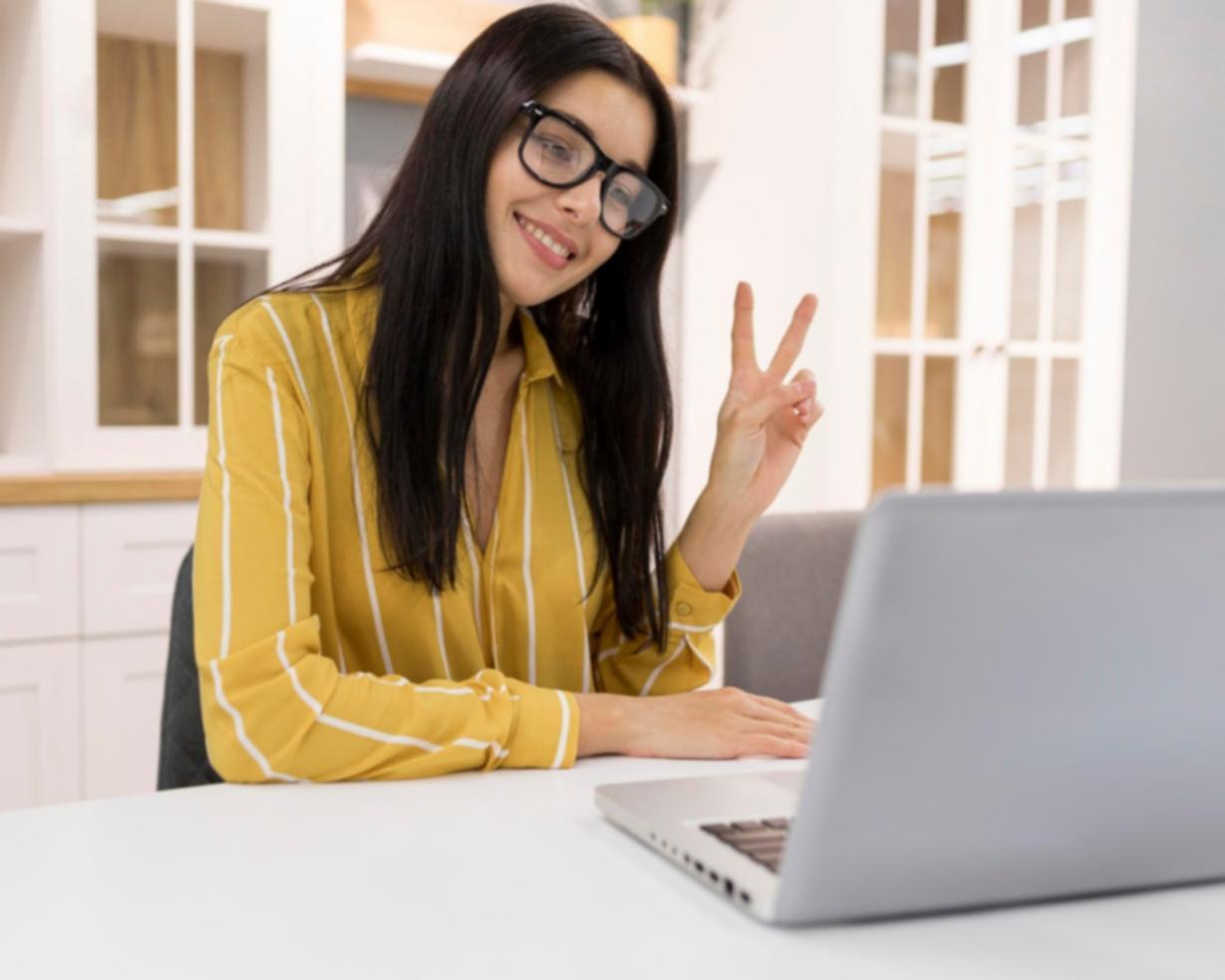 Analyse de données financières sur écran d'ordinateur